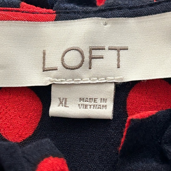 LOFT| Size XL Navy and Red Polka Dot Ruffled Blouse - Picture 5 of 6